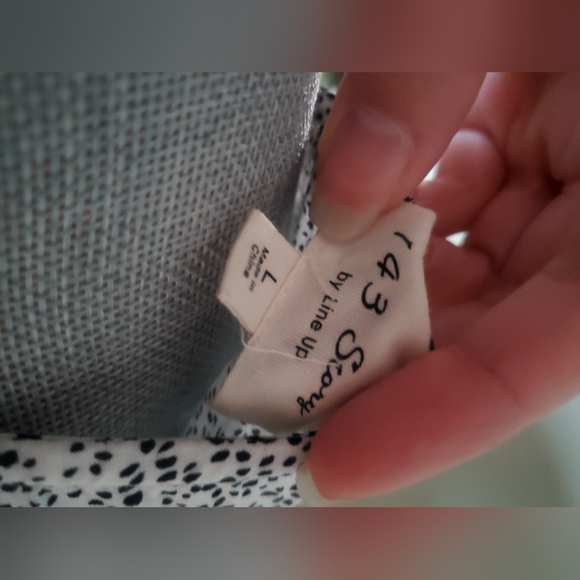 Floral embroidery top - Picture 5 of 6